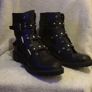 Women’s winter boots